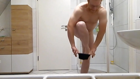 Pretty and horny amateur masturbating