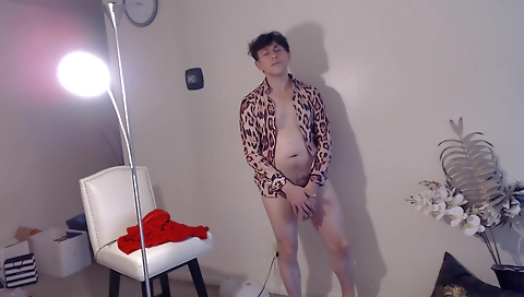 Milf & cum on my ass of a younger